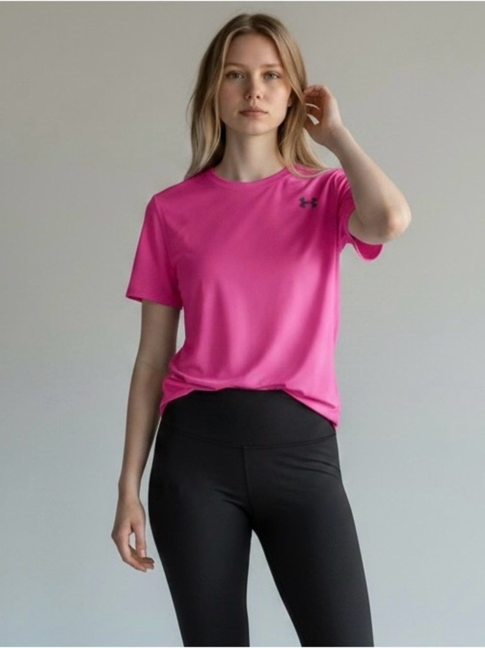 Under Armour Fitted Athletic T-Shirt Pink Size Medium Lightweight